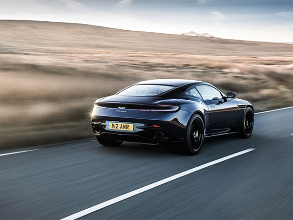 DB11 AMR - أداء جديد ومتميز في تشكيلة DB11